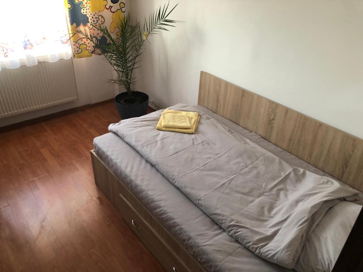 Apartament Magnolia, Piata Gorjului- Metrou Leilighet Bucureşti Eksteriør bilde